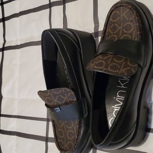 Womens Calvin Klein loafer size 7.5